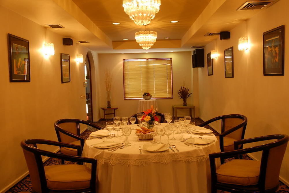 Hotel Maria Isabel Bogota Bagian luar foto